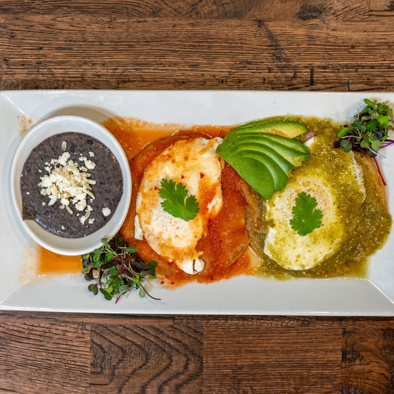 Delicious Huevos Divorciados
